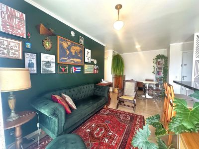 Apartamento 2 Dormit&oacute;rios com Su&iacute;te e Garagem no Centro de Pelotas