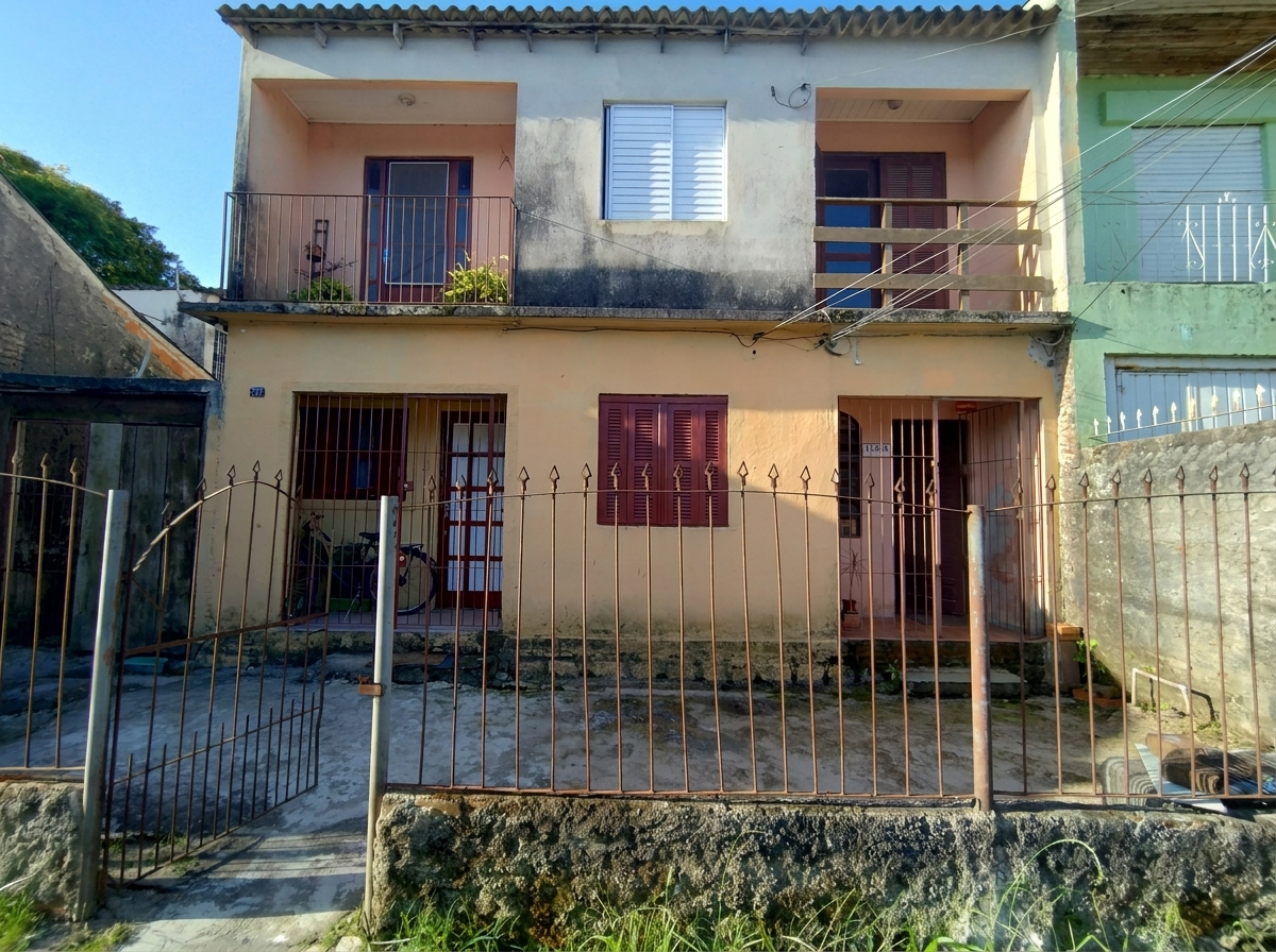 SOBRADO NA AV. ALFONSO ALVES &mdash; R$ 200.000